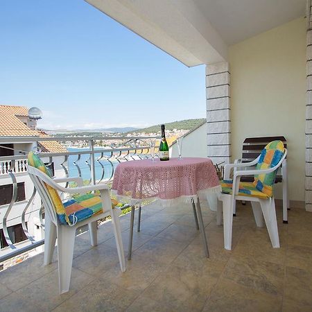 Apartments Mare Trogir Eksteriør bilde
