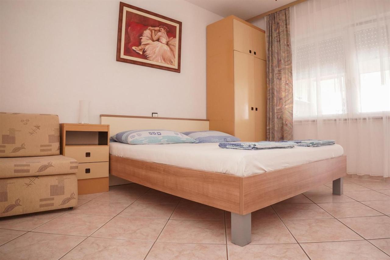 Apartments Mare Trogir Eksteriør bilde